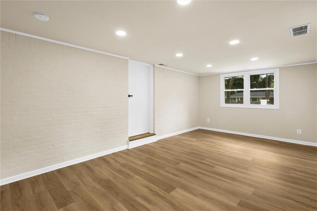 2794 Long Way Property Photo 34