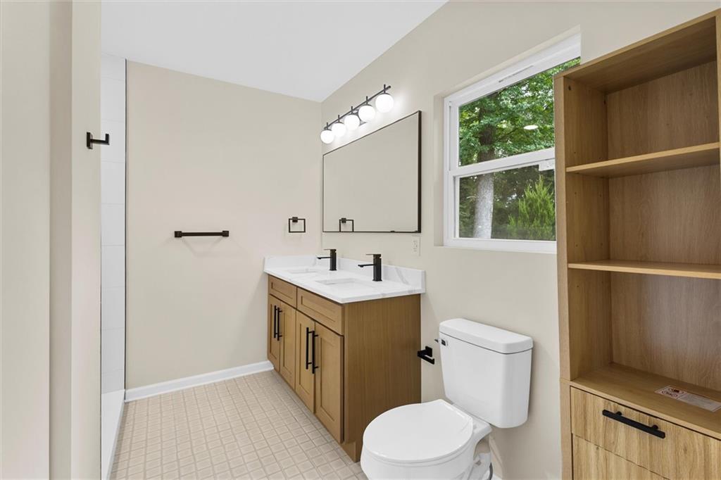 2794 Long Way Property Photo 37
