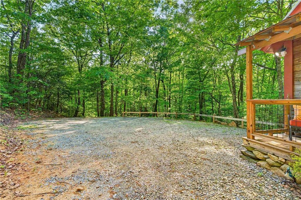 93 Martin Crossing Property Photo 29