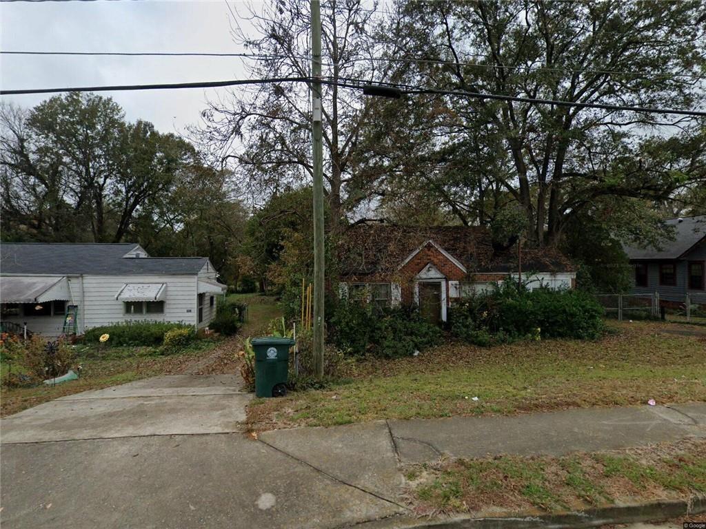 1575 Burton Avenue Property Photo 1