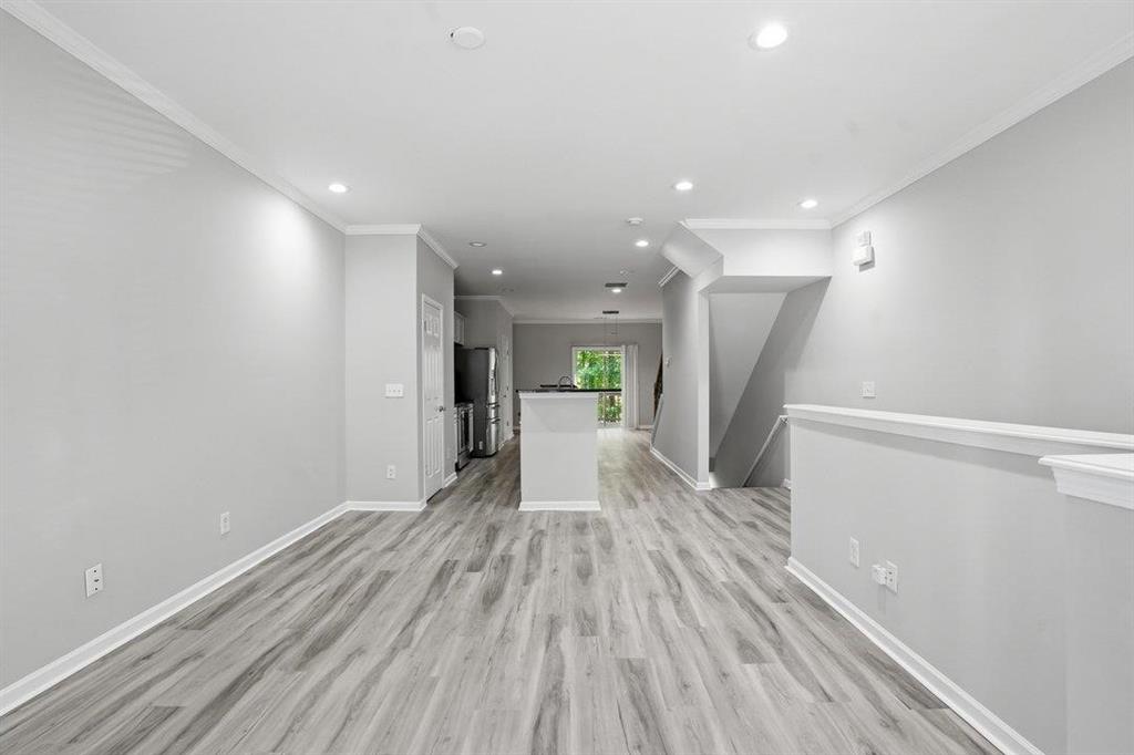 1297 Liberty Parkway Property Photo 9
