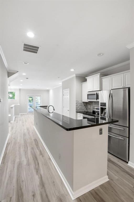 1297 Liberty Parkway Property Photo 12