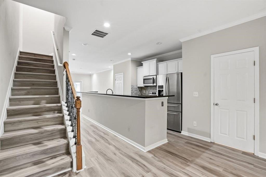 1297 Liberty Parkway Property Photo 16