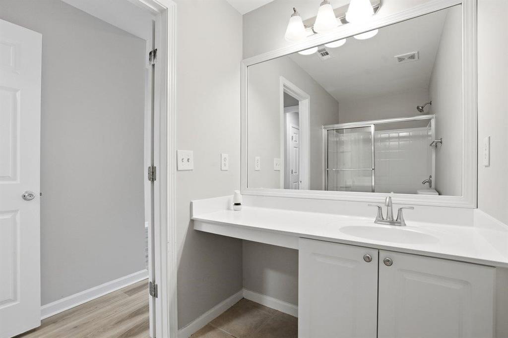 1297 Liberty Parkway Property Photo 21