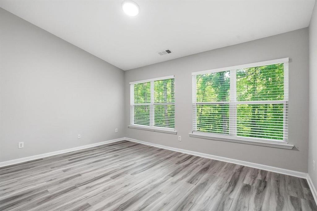 1297 Liberty Parkway Property Photo 22
