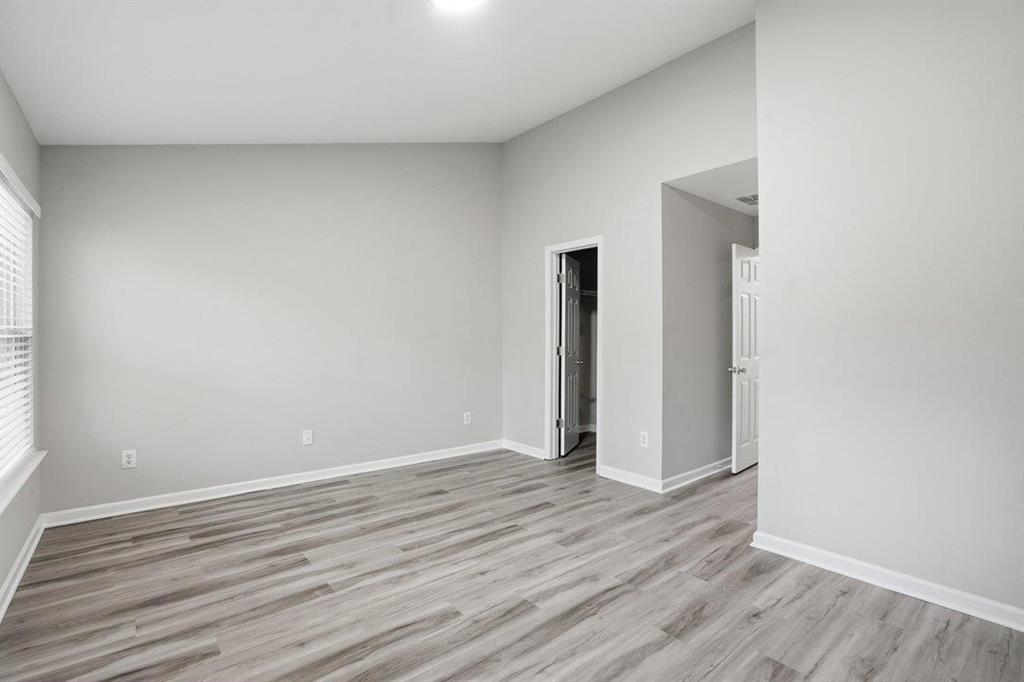 1297 Liberty Parkway Property Photo 23