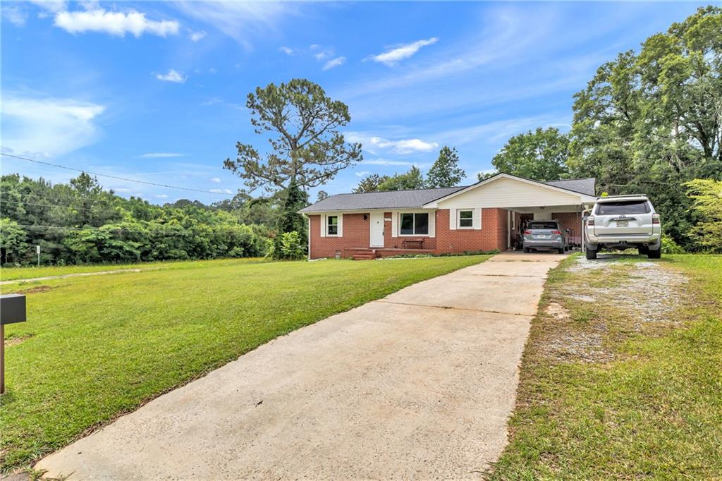 1104 Parkview Drive Property Photo 2