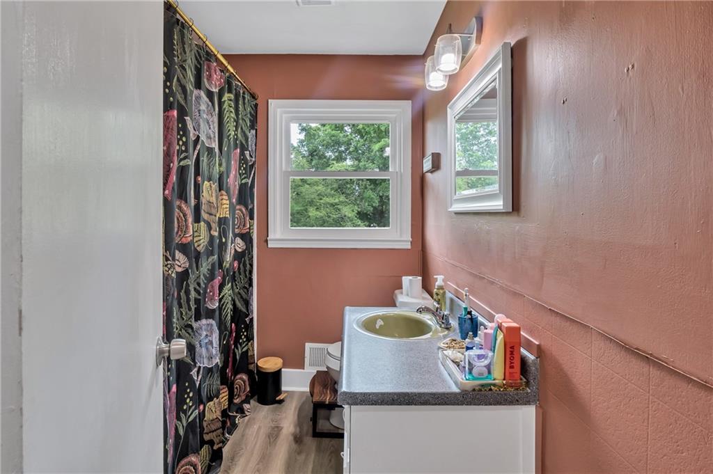 1104 Parkview Drive Property Photo 13