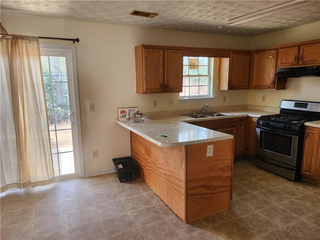 2935 Fields Drive Property Photo 4