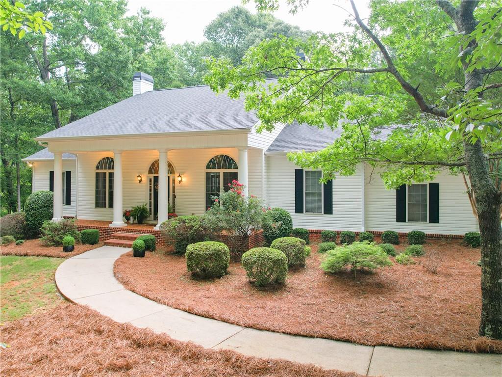 3905 Oak Hill Road Property Photo 1