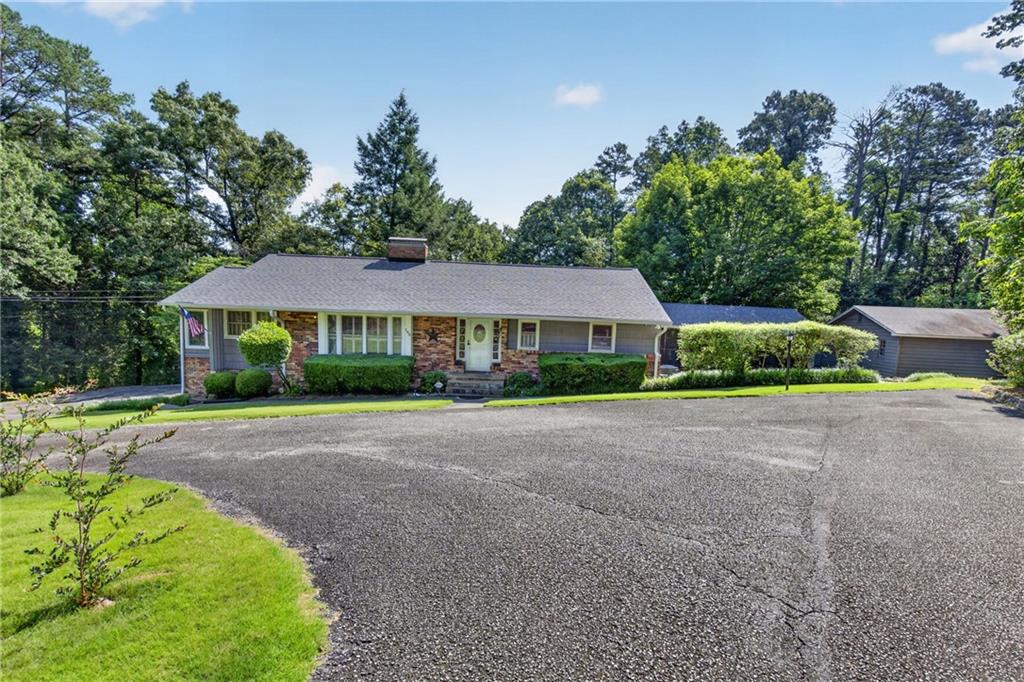 188 Hillendale Drive Property Photo 2