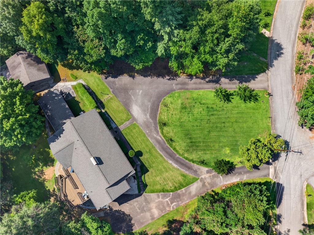 188 Hillendale Drive Property Photo 3