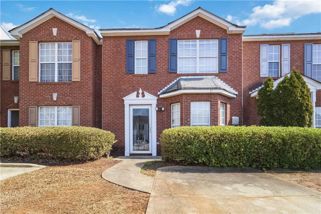 5559 Strathmoor Manor Circle Property Photo 1
