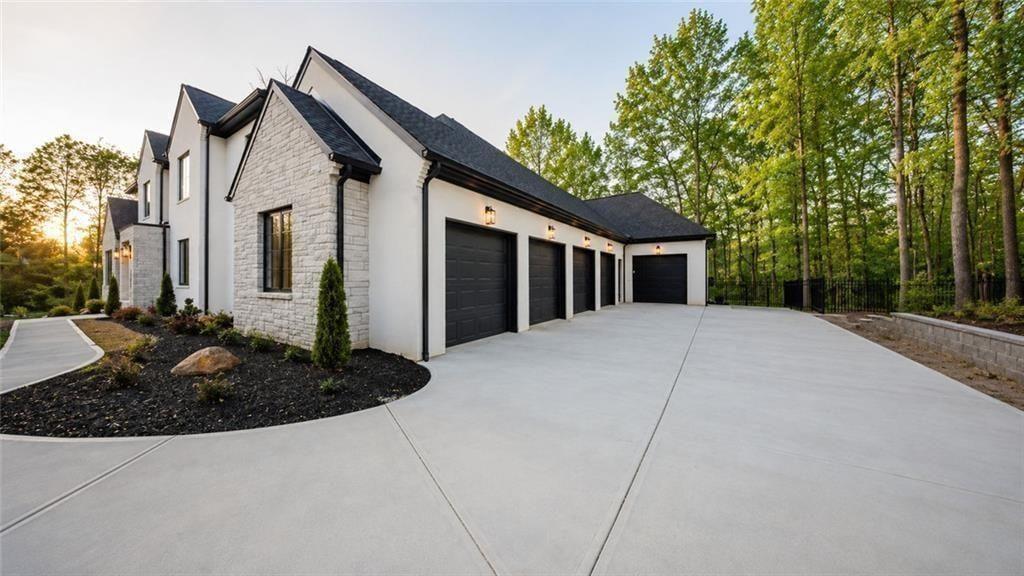 241 Traditions Drive Property Photo 4
