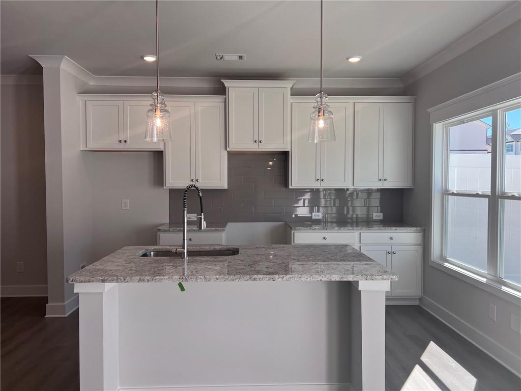 7776748 Property Photo 13