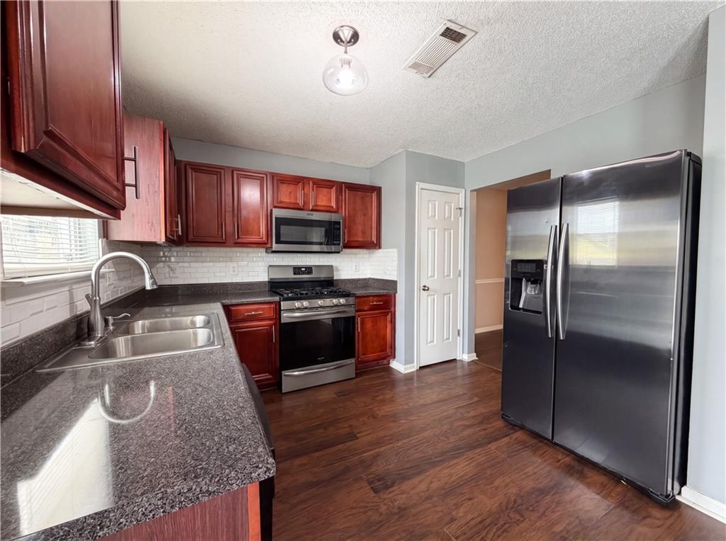 4178 Winston Circle Property Photo 6
