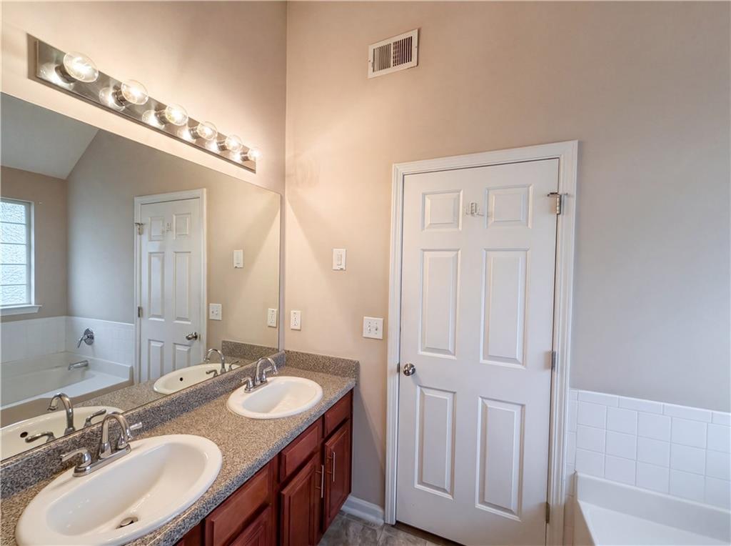4178 Winston Circle Property Photo 15