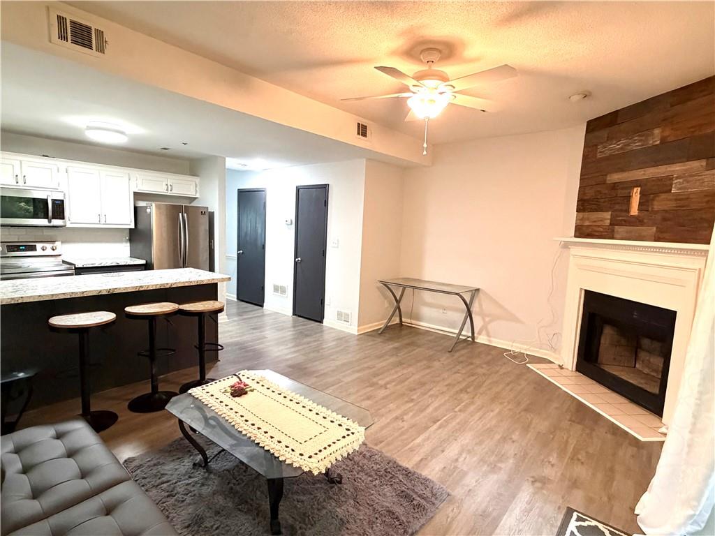 3044 Steeplechase Dr Property Photo 1
