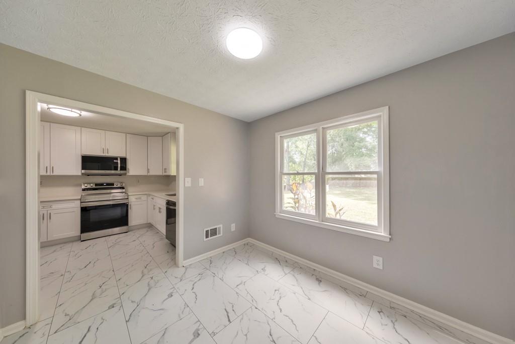 3371 Westover Way Se Property Photo 19