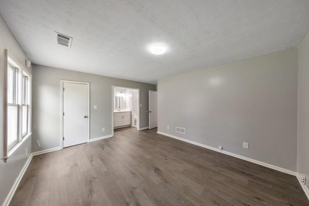3371 Westover Way Se Property Photo 28