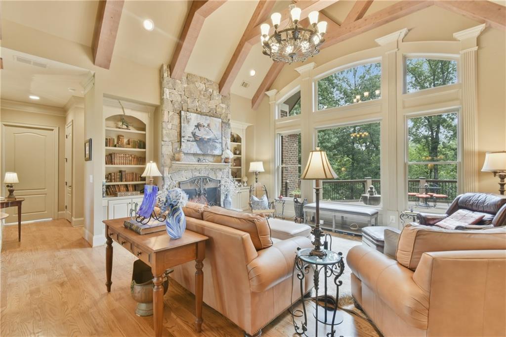 5038 Pointer Ridge Property Photo 9