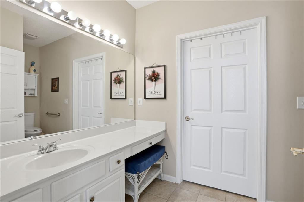 304 Gable Brook Drive Property Photo 15