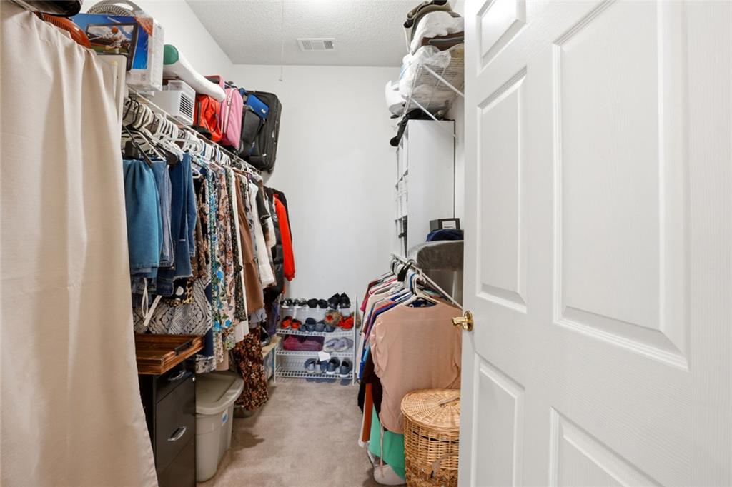 304 Gable Brook Drive Property Photo 18
