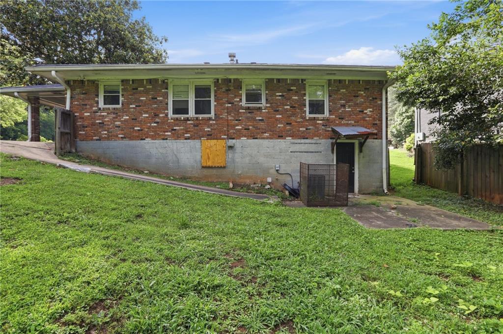 1513 Dianne Court Se Property Photo 4
