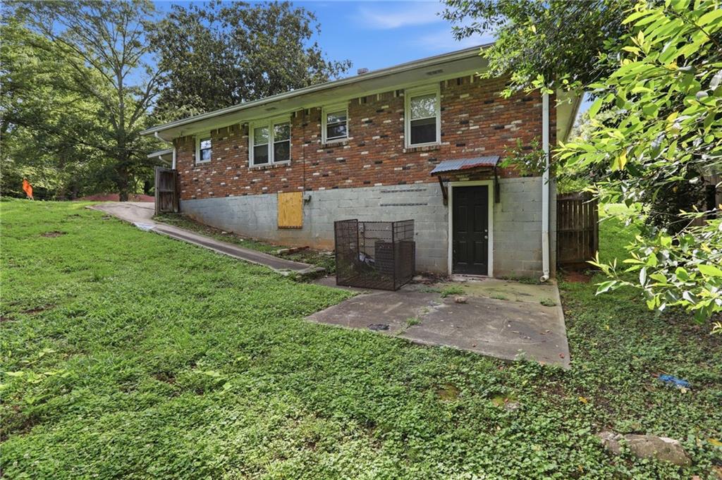 1513 Dianne Court Se Property Photo 5