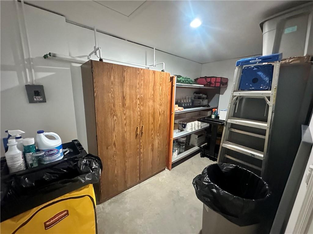 648 Ellington Avenue Property Photo 17