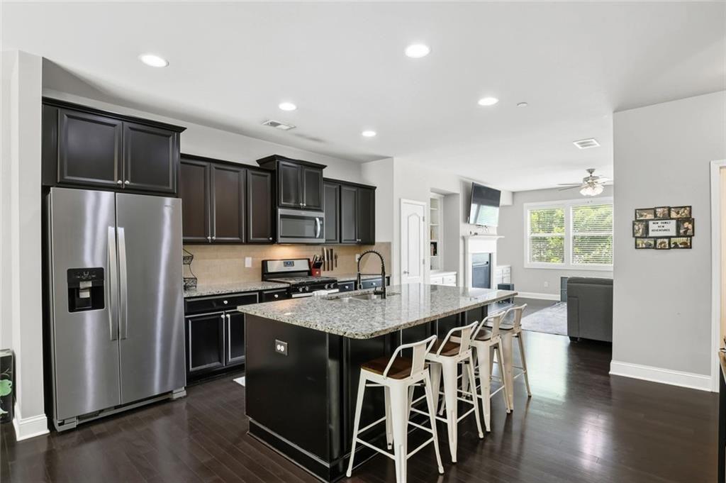 209 Aventine Lane Property Photo 7