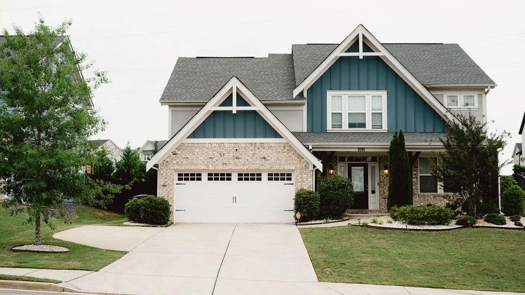 4924 Creekside Lane