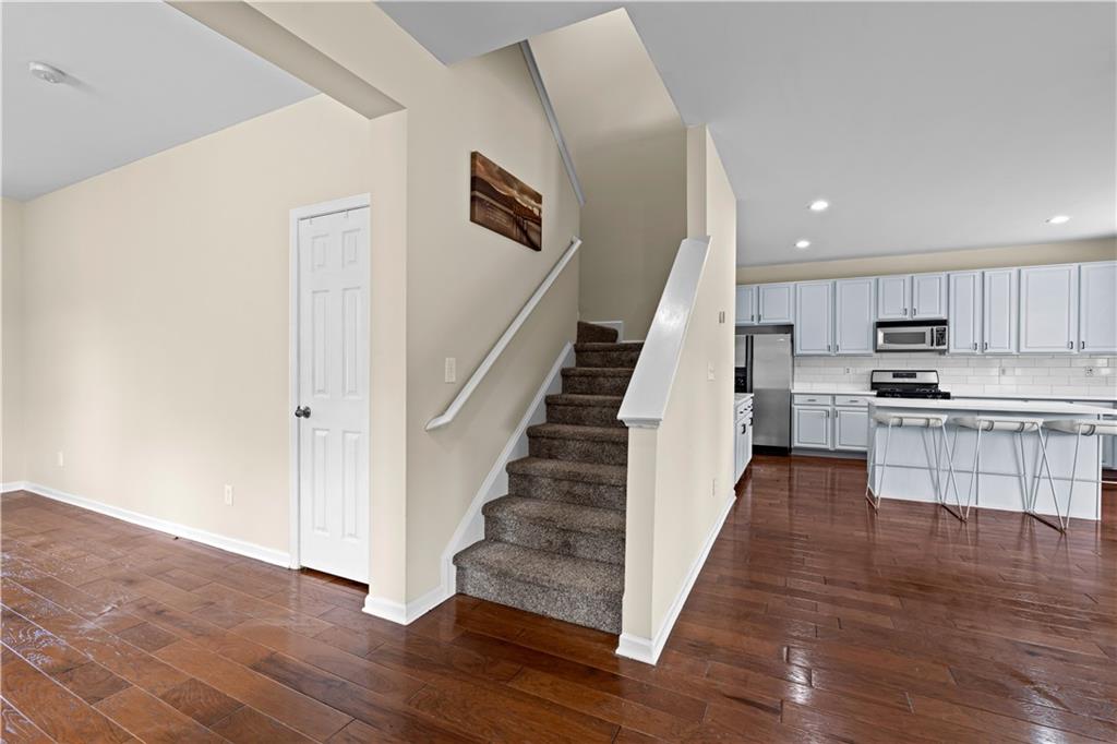 145 Paxton Place Property Photo 8