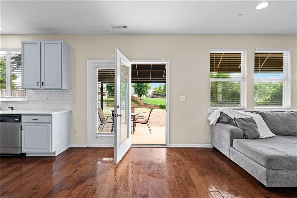 145 Paxton Place Property Photo 10