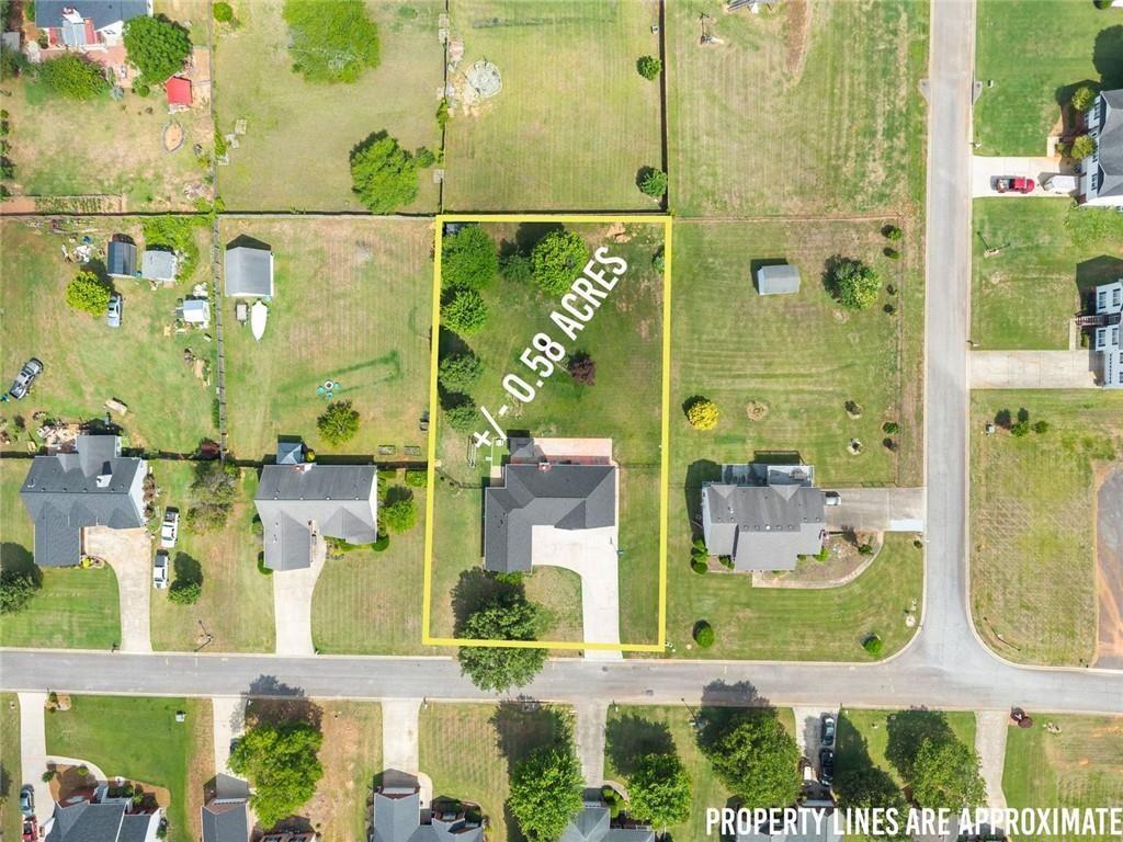 4518 Summerset Drive Property Photo 3
