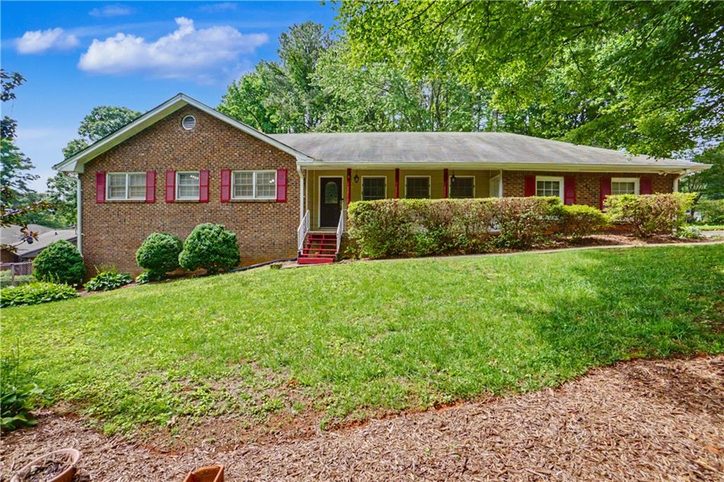 391 Beaumont Drive Property Photo 1