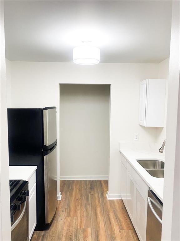 7010 Oakhill Circle Property Photo 3