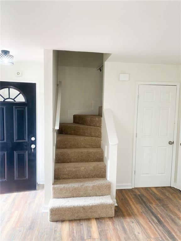 7010 Oakhill Circle Property Photo 9