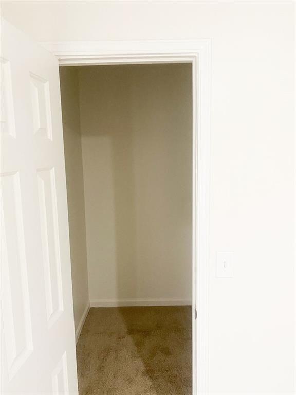 7010 Oakhill Circle Property Photo 12