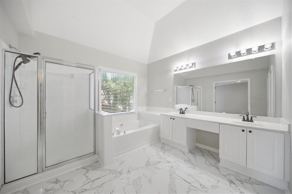 7778364 Property Photo 36