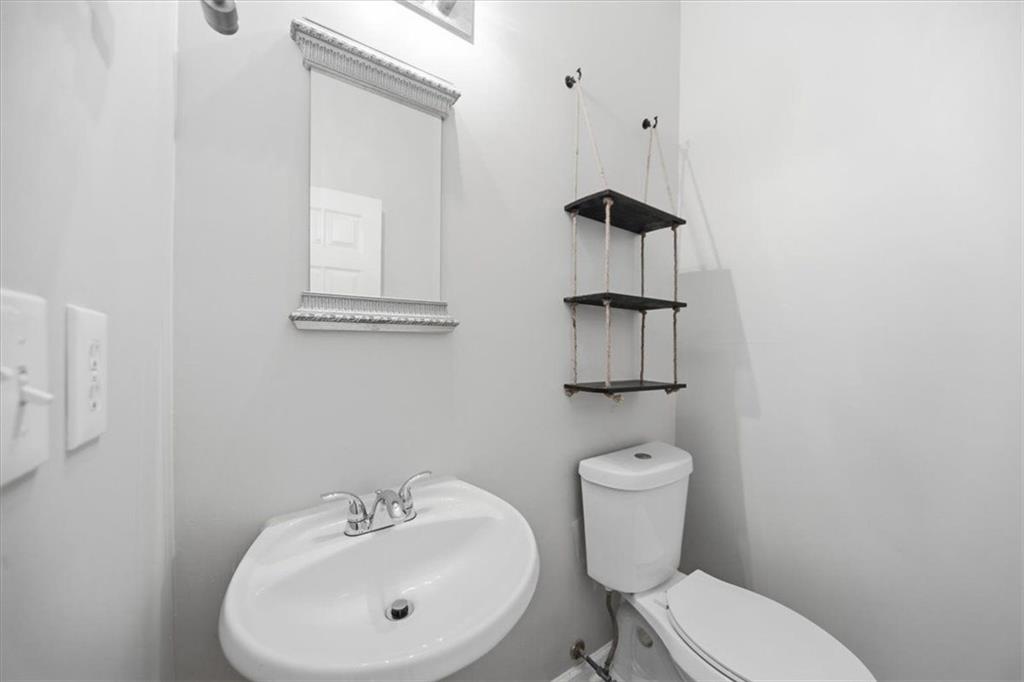 7778364 Property Photo 38