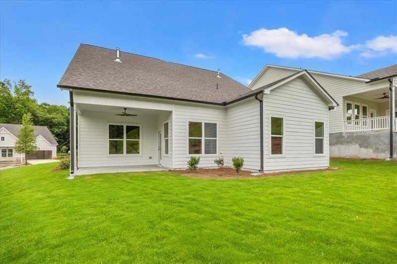 7778394 Property Photo 39