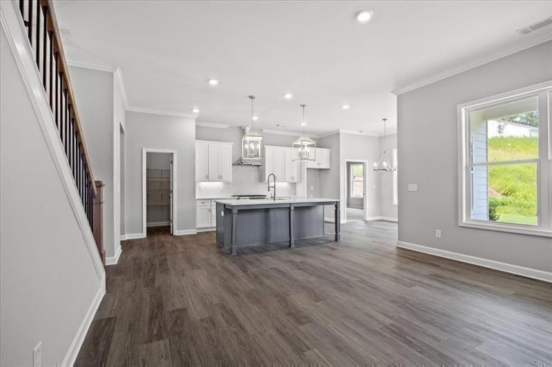 7778394 Property Photo 46