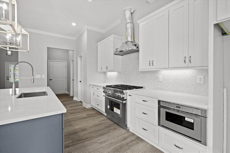 7778394 Property Photo 53