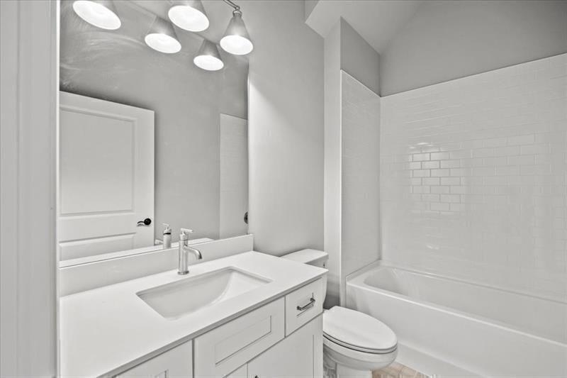 7778394 Property Photo 90