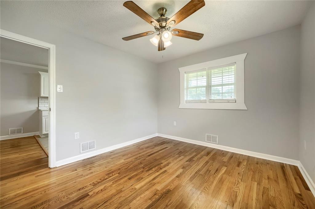 1 North Avenue Property Photo 16