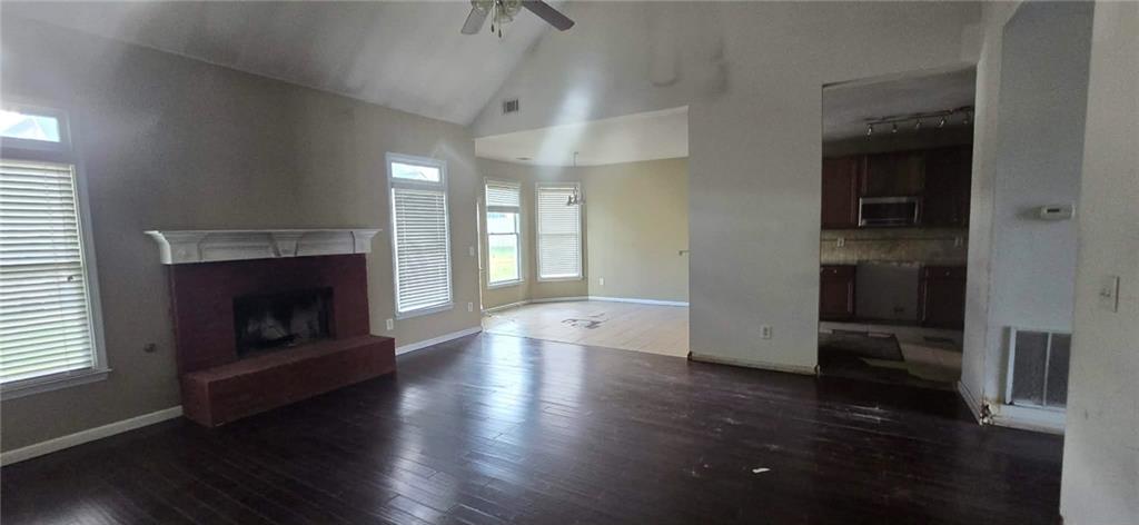 55 Harrison Circle Property Photo 10