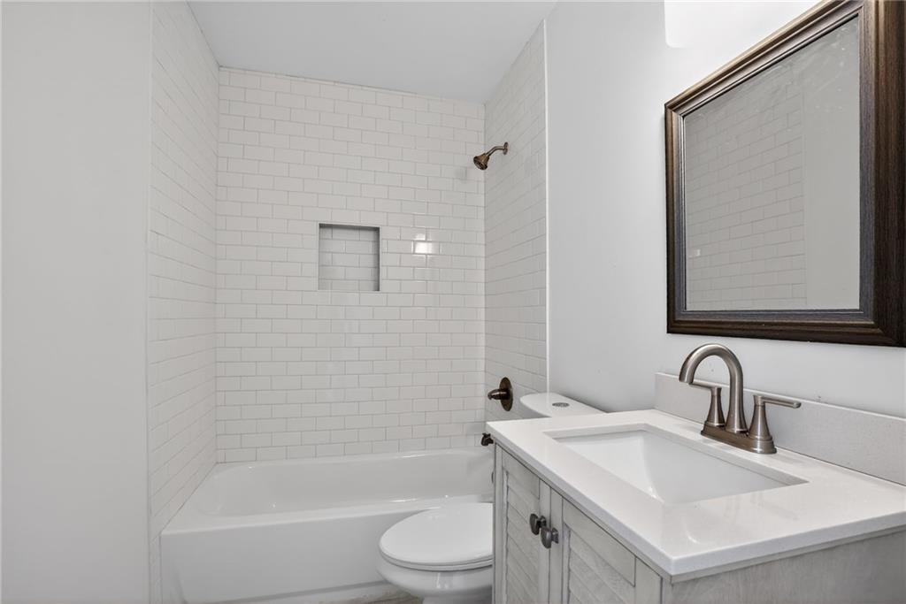 4011 Redan Road Unit 5 Property Photo 14