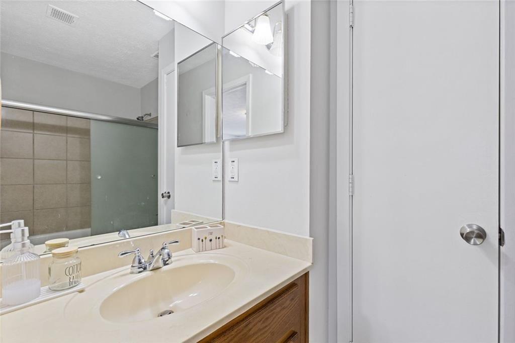 740 Anderson Walk Property Photo 21