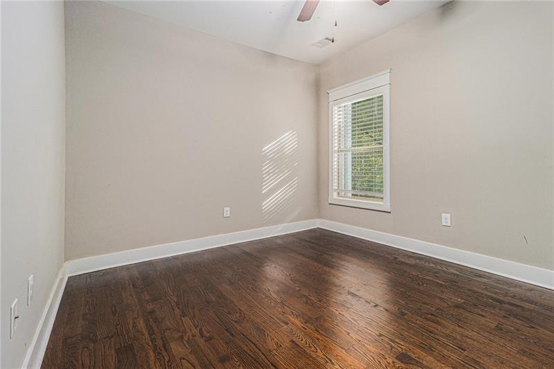 519 Holcomb Bridge Road Property Photo 19